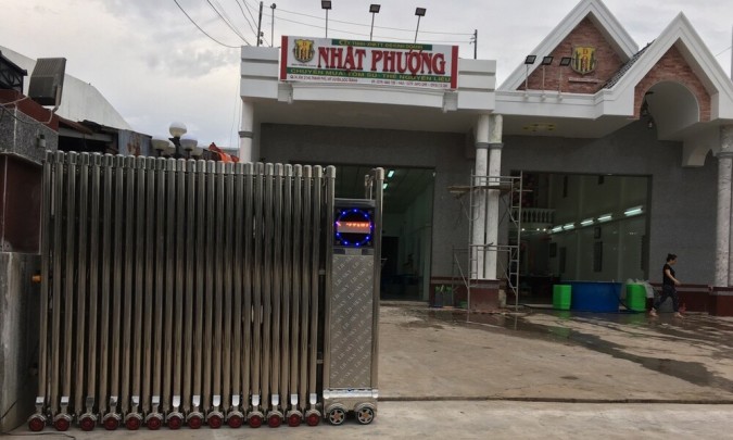 Cổng xếp tự động inox 304